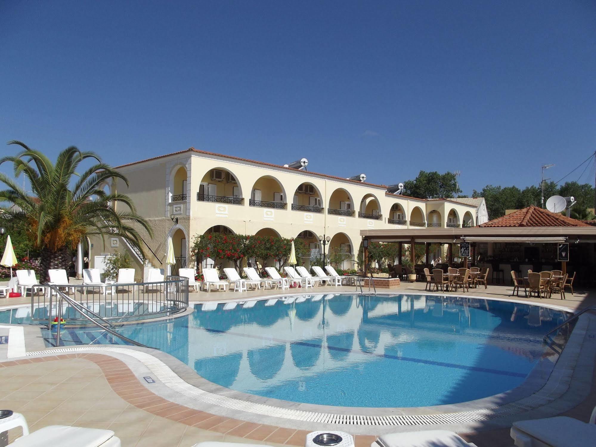 Konstantina 3*