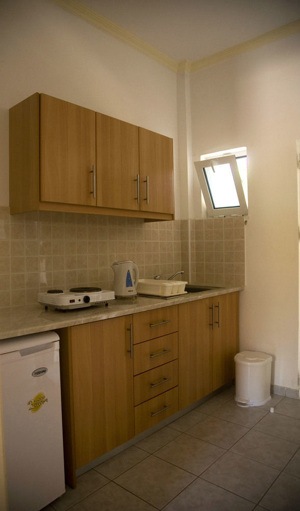 Konstantina Aparthotel 3*