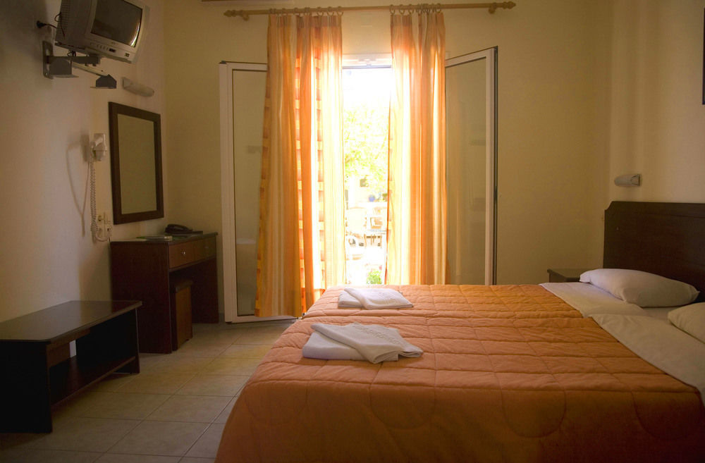 Aparthotel Konstantina Kávos